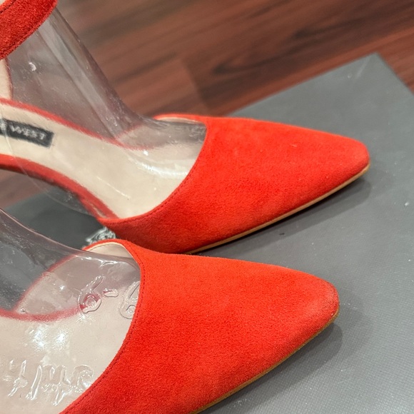 NWT  Nine West Women's Vibrant Orange Heels - Picture 3 of 6